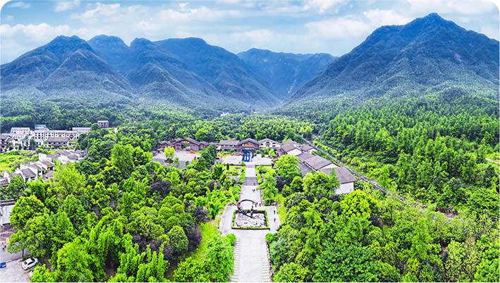 “以月为名，因月扬名”江西明月山风景区